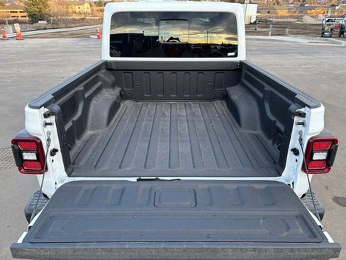 New 2026 Jeep Gladiator Rubicon w/ Safety Group AWD/4WD image 20