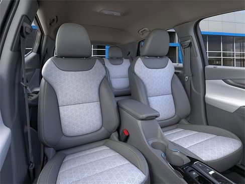 New 2023 Chevrolet Bolt EUV Premier FWD image 16