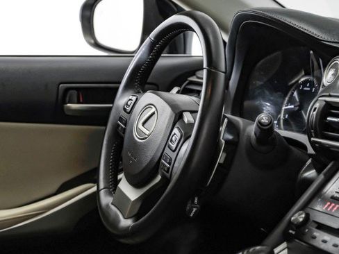Used 2018 Lexus IS 300 AWD w/ Comfort Package image 11