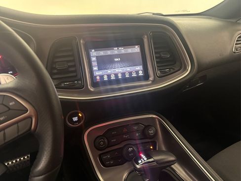 Used 2019 Dodge Challenger R/T RWD image 33