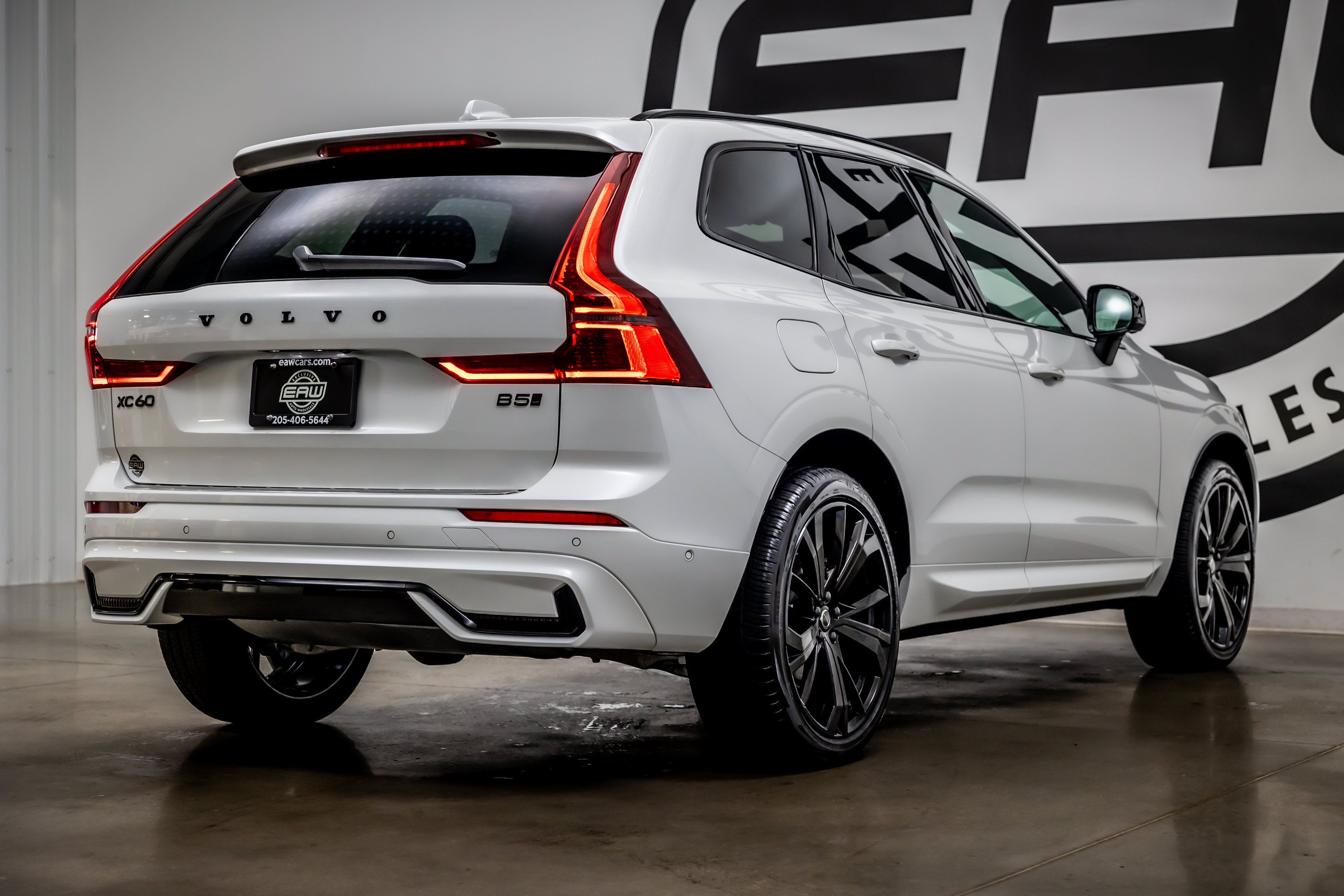 Used 2026 Volvo XC60 B5 Ultra w/ Protection Package Premier AWD/4WD image 31