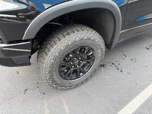 New 2026 Chevrolet Silverado 1500 ZR2 AWD/4WD image 9