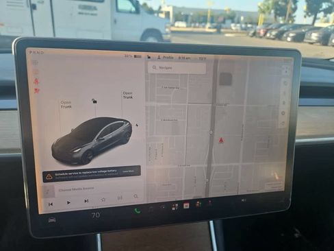 Used 2018 Tesla Model 3 Long Range RWD image 16