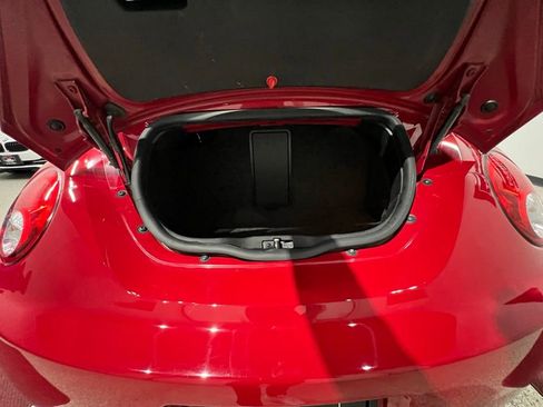 Used 2009 Volkswagen Beetle S image 40