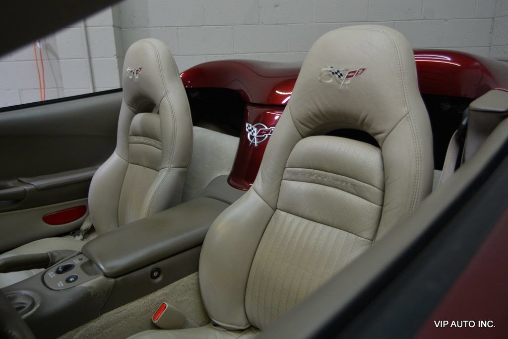 Used 2003 Chevrolet Corvette Convertible w/ Preferred Equipment Group1 RWD image 17