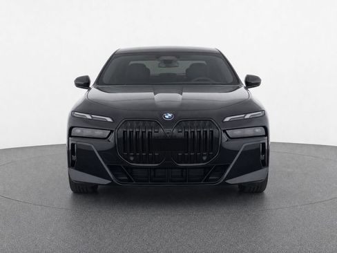 Used 2023 BMW i7 xDrive60 AWD/4WD image 8