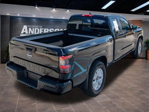 Used 2024 Nissan Frontier SV w/ SV Convenience Package RWD image 13
