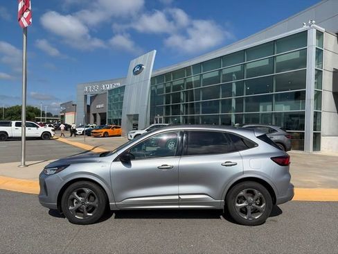 Used 2024 Ford Escape ST-Line FWD image 2