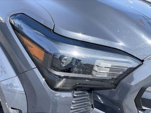 Used 2024 Toyota Tacoma SR5 AWD/4WD image 30