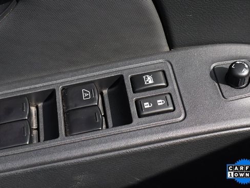 Used 2024 Nissan Frontier SL w/ Technology Package image 12