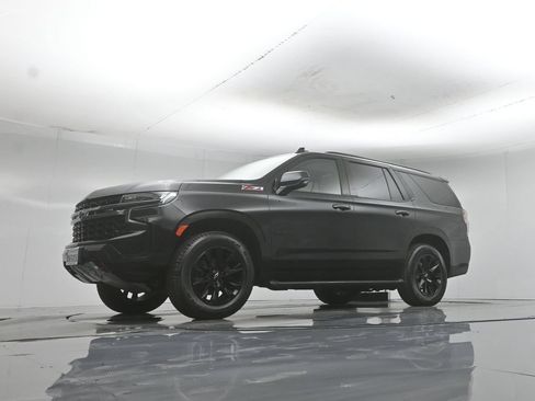 Used 2022 Chevrolet Tahoe Z71 w/ Luxury Package AWD/4WD image 51