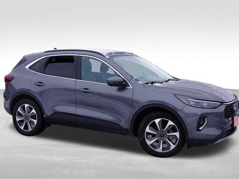 Certified 2023 Ford Escape Platinum image 5