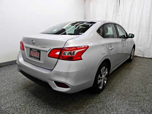 Used 2019 Nissan Sentra S FWD image 5