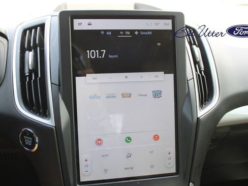 Used 2022 Ford Edge SE w/ Black Appearance Package AWD/4WD image 18