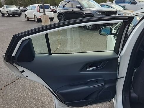 Used 2025 Toyota Prius XLE image 13