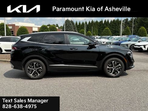 New 2025 Kia Sportage EX image 6