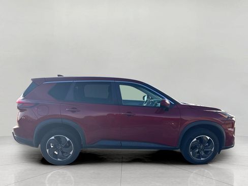 Used 2025 Nissan Rogue SV image 30
