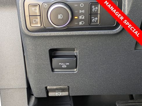 New 2025 Ford Bronco Badlands image 16