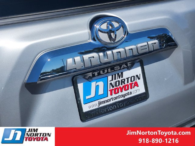 Used 2023 Toyota 4Runner Limited AWD/4WD image 13