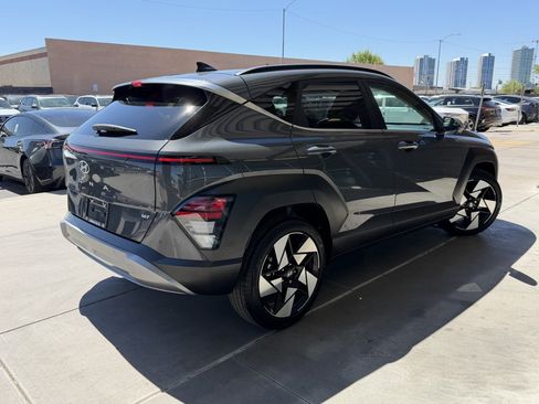 Used 2025 Hyundai Kona Limited FWD image 4