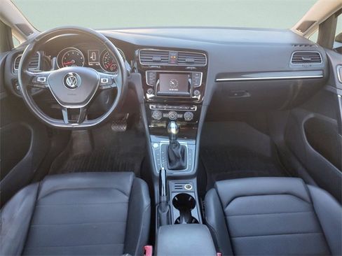 Used 2015 Volkswagen Golf SEL image 9