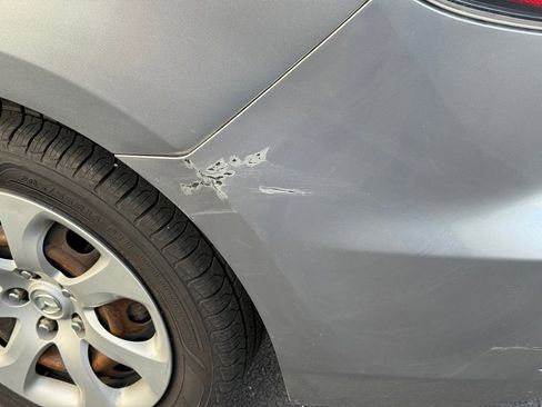 Used 2013 MAZDA MAZDA3 i Sport image 25