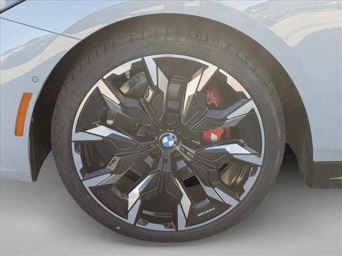 New 2026 BMW 530i w/ M Sport Package RWD image 10