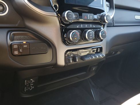 Used 2024 RAM 2500 Big Horn w/ Night Edition image 28