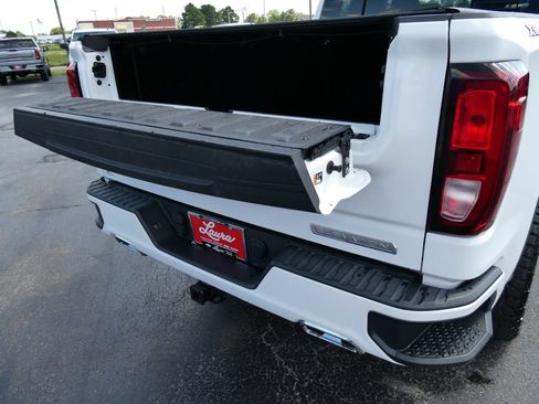 Used 2021 GMC Sierra 1500 Elevation w/ X31 Off-Road Package AWD/4WD image 21