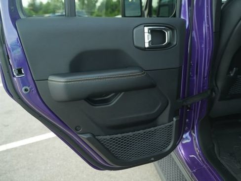 New 2026 Jeep Wrangler Unlimited Sahara AWD/4WD image 15