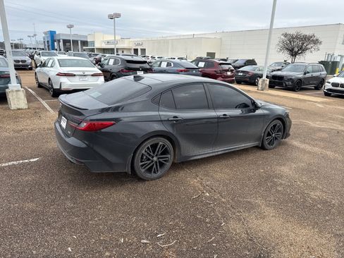 Used 2025 Toyota Camry XSE image 6