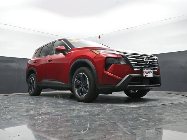 Used 2025 Nissan Rogue SV AWD/4WD image 42