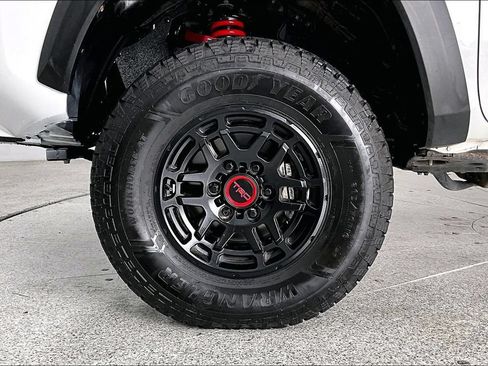 Used 2023 Toyota Tacoma TRD Pro AWD/4WD image 10