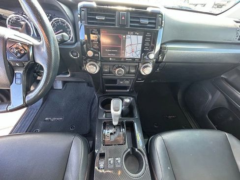 Used 2024 Toyota 4Runner TRD Off-Road Premium AWD/4WD image 18