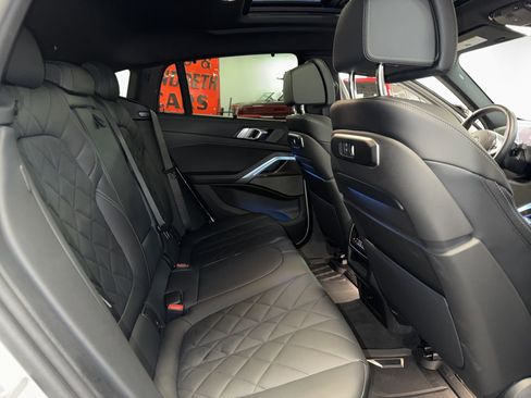 Used 2025 BMW X6 M60i w/ Executive Package image 20
