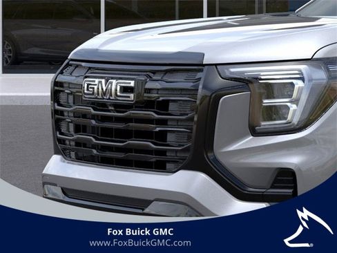 Used 2026 GMC Terrain Elevation w/ Elevation Premium Package image 13