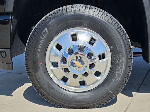 New 2026 Chevrolet Silverado 3500 High Country w/ Technology Package AWD/4WD image 12