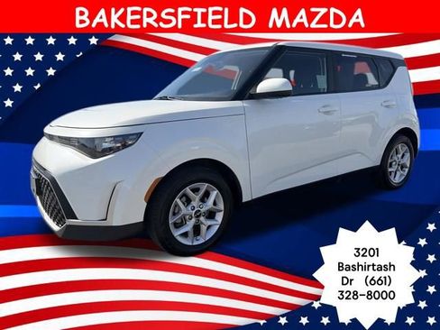 Used 2024 Kia Soul LX w/ Option Group 015 FWD image 1