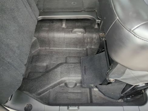 Used 2023 Chrysler Pacifica Touring-L FWD image 36
