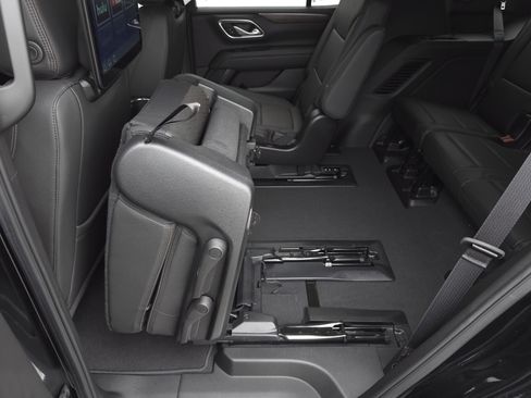 Used 2024 Chevrolet Tahoe High Country w/ Advanced Technology Package image 38