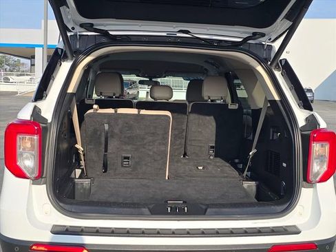 Used 2024 Ford Explorer XLT w/ Equipment Group 202A image 20