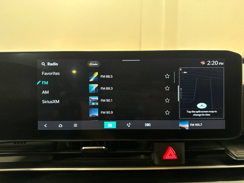 Used 2025 Kia Carnival FWD image 42