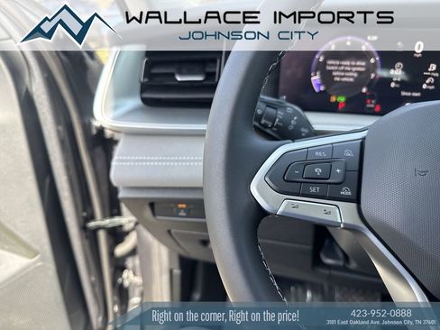 New 2026 Volkswagen Tiguan SE AWD/4WD image 19