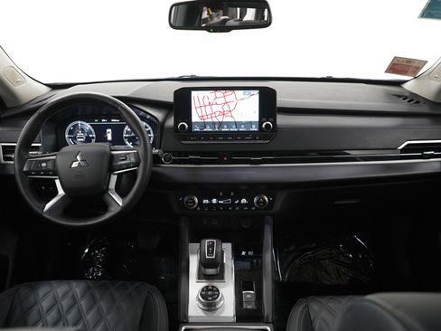 Used 2023 Mitsubishi Outlander SEL image 18