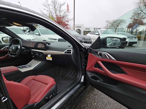 Used 2025 BMW 430i xDrive Coupe w/ Convenience Package image 10