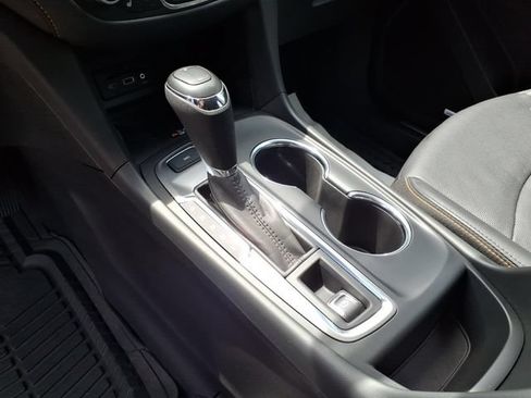 Used 2020 Chevrolet Equinox Premier AWD/4WD image 20