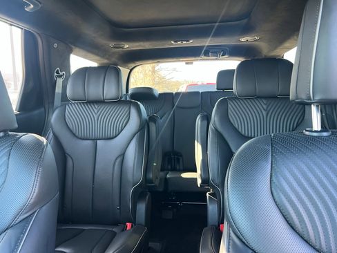 Used 2023 Hyundai Palisade Calligraphy image 41