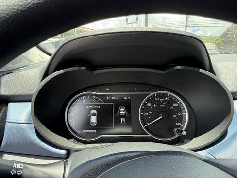 New 2025 Nissan Versa SV w/ Trunk Package FWD image 6