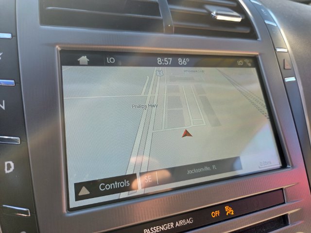 Used 2017 Lincoln MKZ Reserve FWD image 25