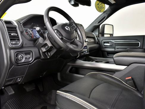 Used 2024 RAM 3500 Laramie w/ Night Edition image 18